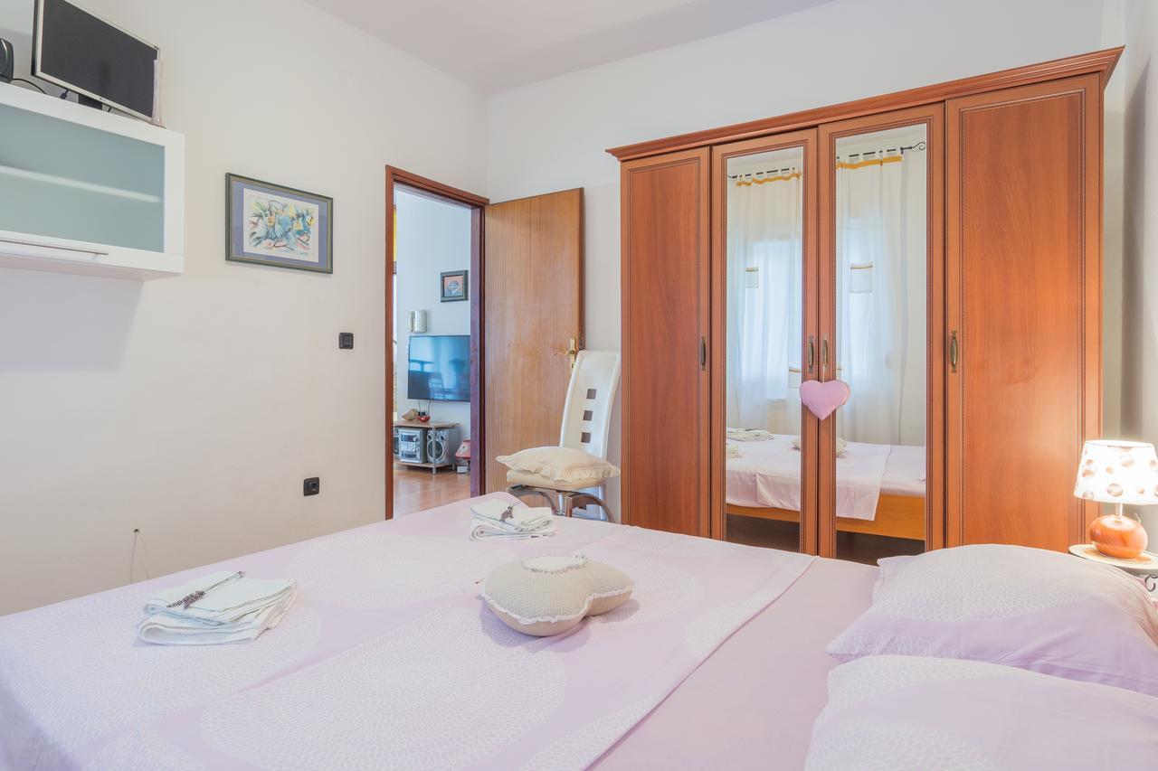 Apartment Pino 扎达尔 外观 照片
